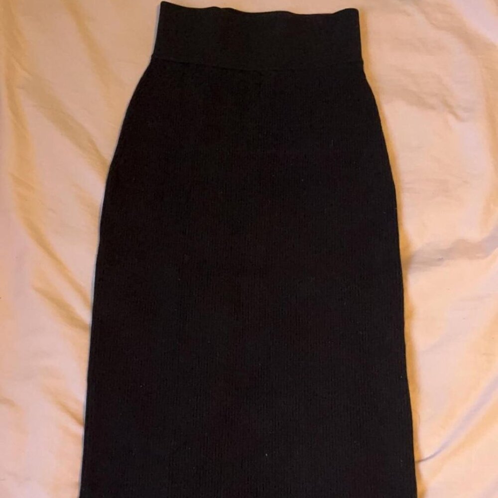 Wilfred Aritzia Long Black Skirt M